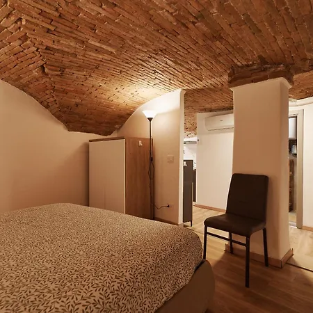 Luxury Vault - Historic Center Apartment *